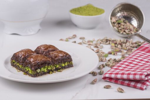Baklava s čokoladom i pistacijama